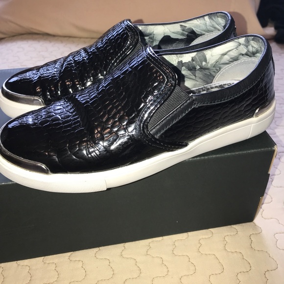 Ted Baker slip on black patent sneakers - Picture 4 of 5